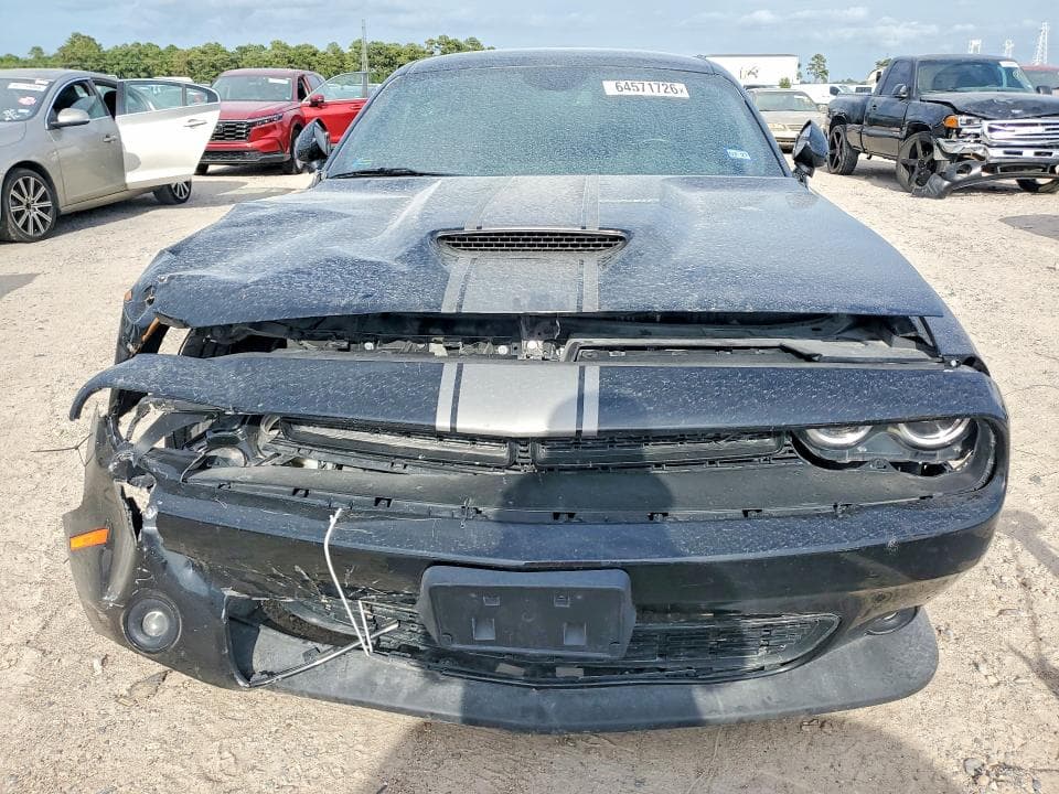 2022 DODGE CHALLENGER R/T 5