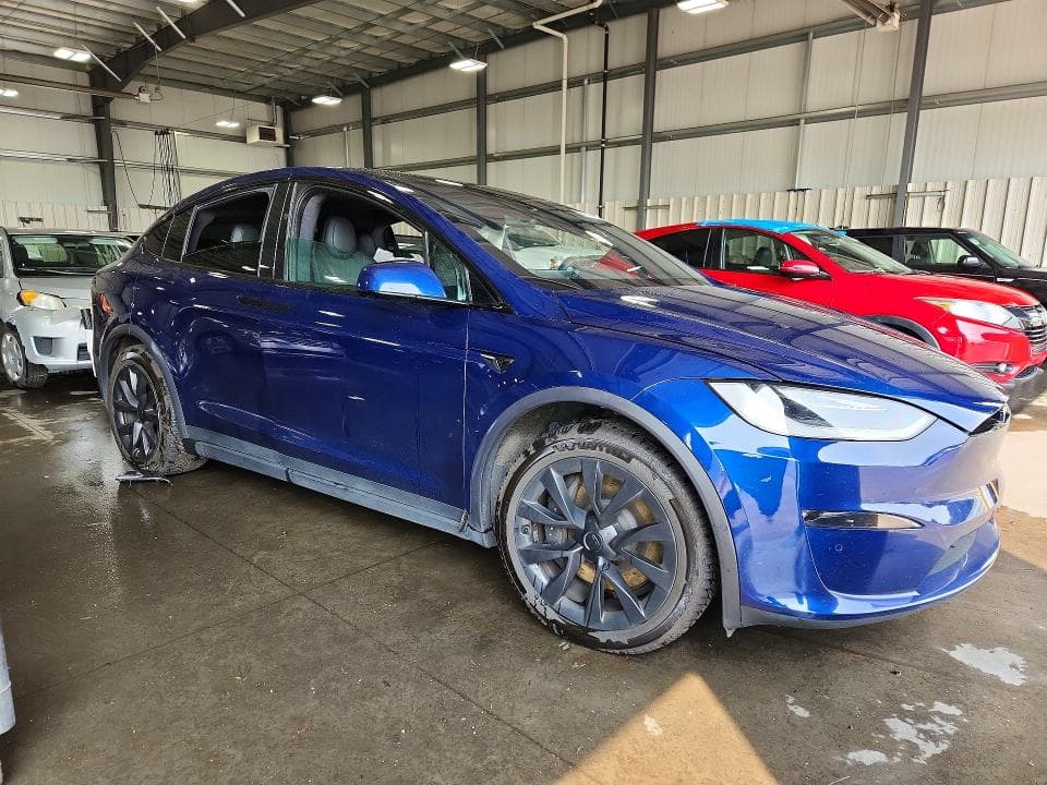 2022 TESLA MODEL X 4