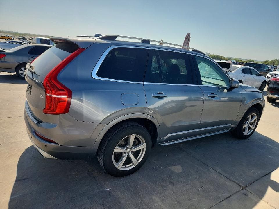 2017 VOLVO XC90 T5 3
