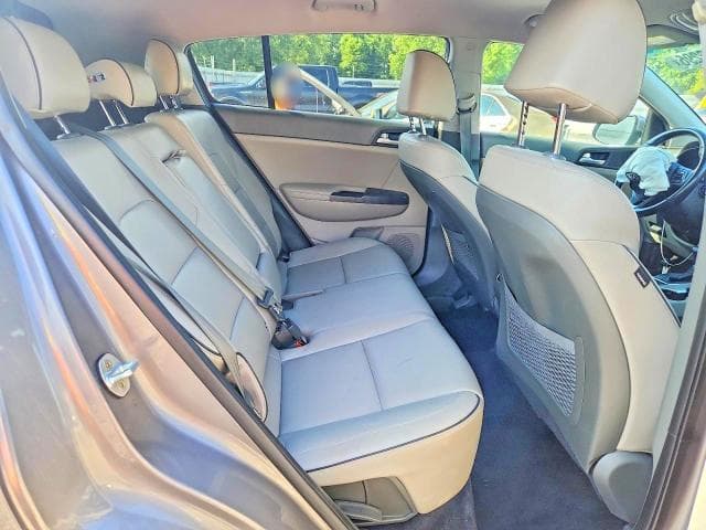 2017 KIA SPORTAGE EX 11