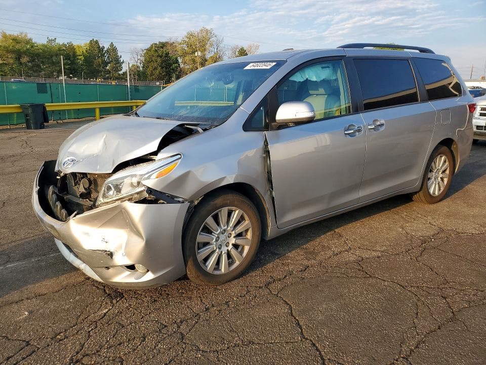 2017 TOYOTA SIENNA LIMITED PREMIUM 7-PASSENGER
