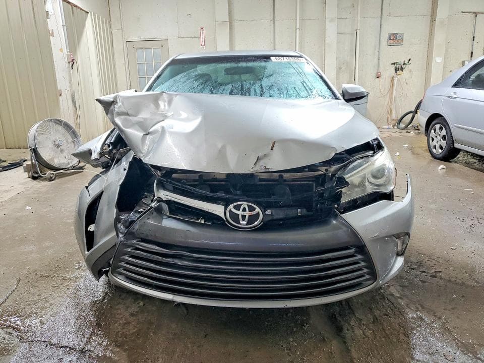2017 TOYOTA CAMRY LE 5
