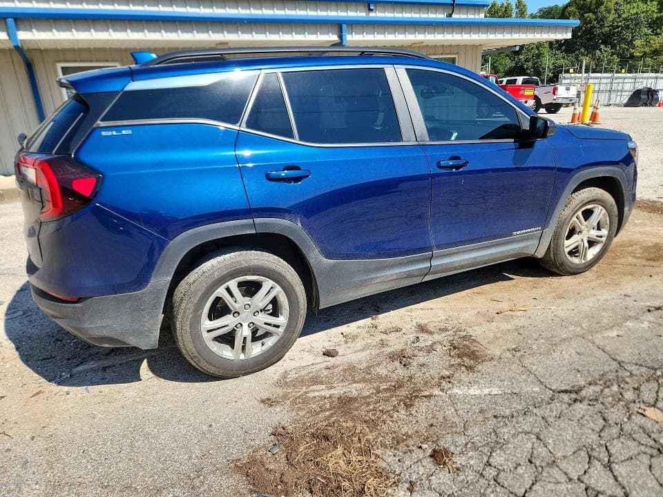 2022 GMC TERRAIN SLE 3