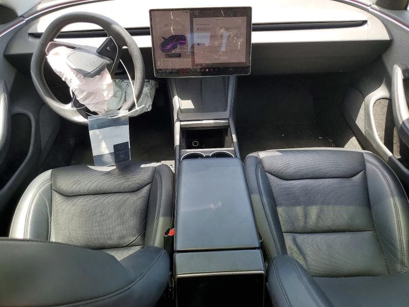 2025 TESLA MODEL 3 8