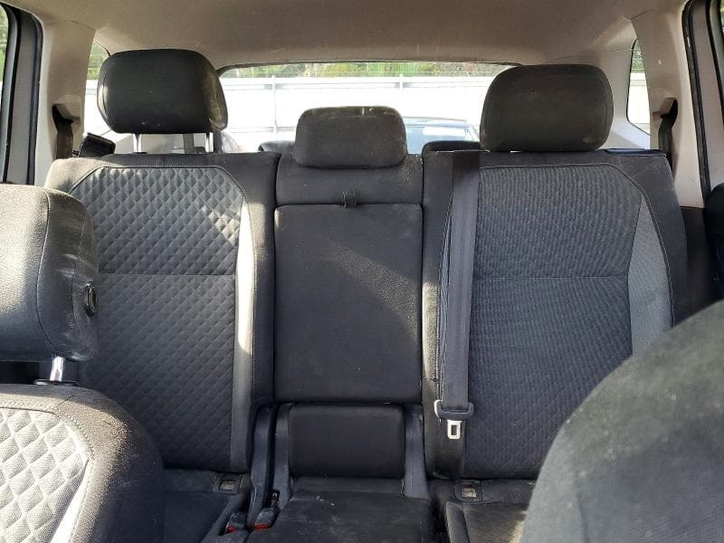2019 VOLKSWAGEN TIGUAN S 10