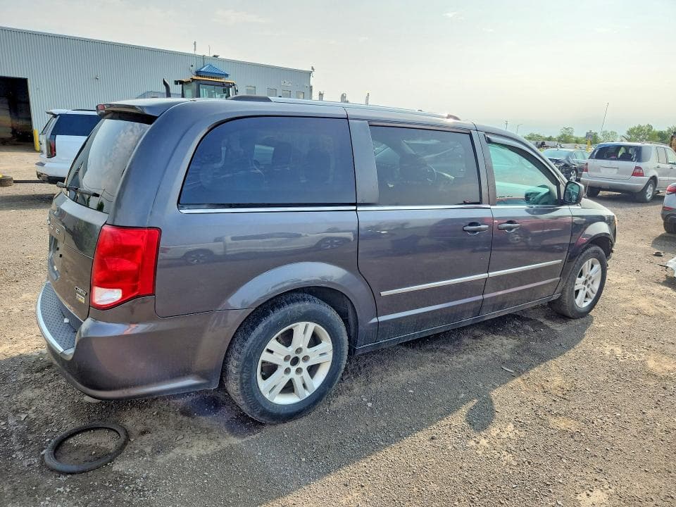 2017 DODGE GRAND CARAVAN CREW 3