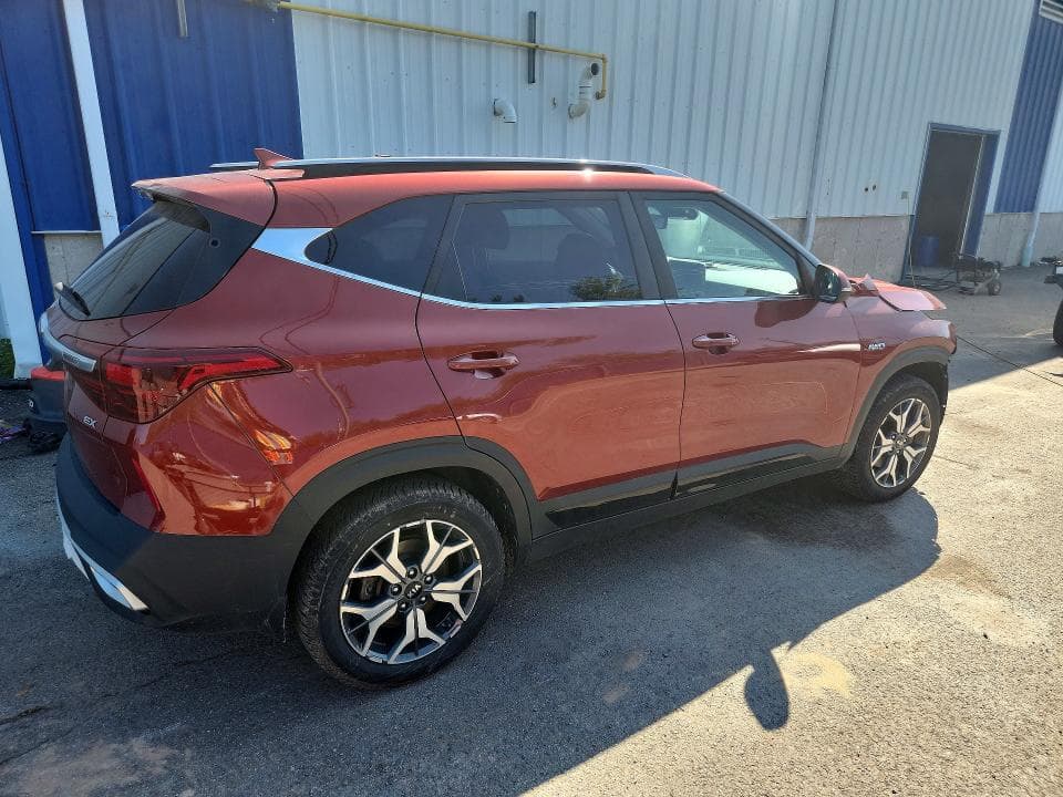 2021 KIA SELTOS EX 3