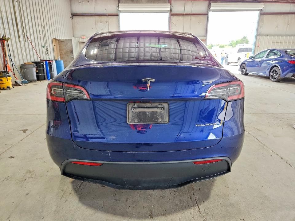 2023 TESLA MODEL Y 6