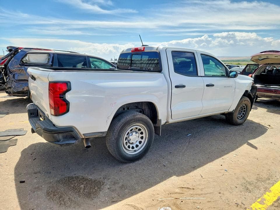2024 CHEVROLET COLORADO 3