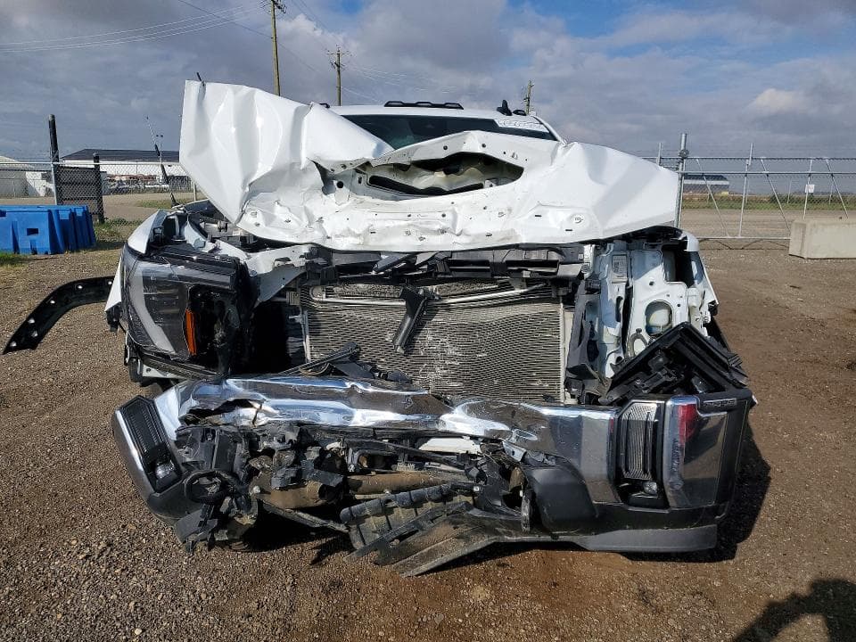 2024 GMC SIERRA K2500 SLE 5