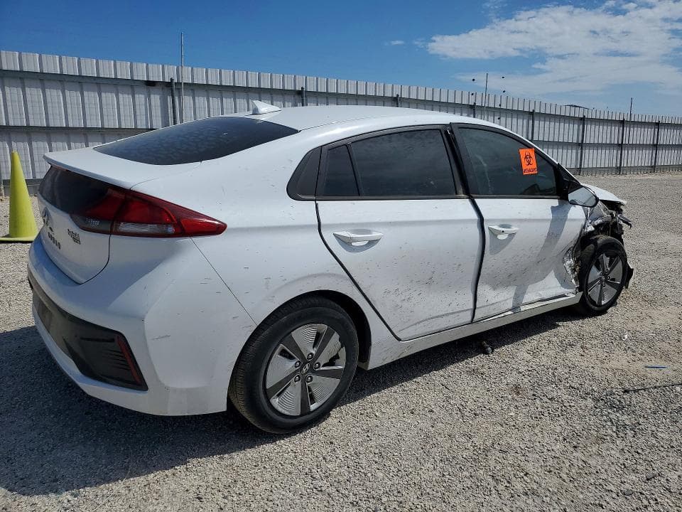 2018 HYUNDAI IONIQ BLUE 3