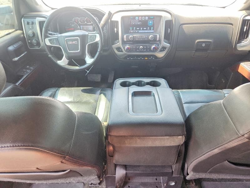 2018 GMC SIERRA K2500 SLT 8