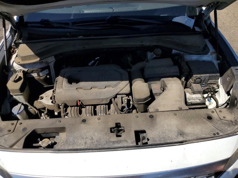 2019 HYUNDAI SANTA FE SE 12