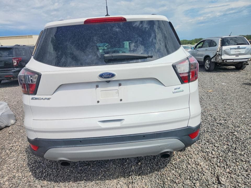 2017 FORD ESCAPE SE 6