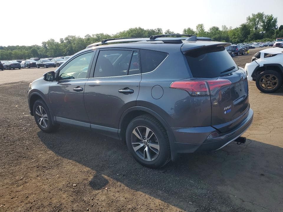 2017 TOYOTA RAV4 XLE 2