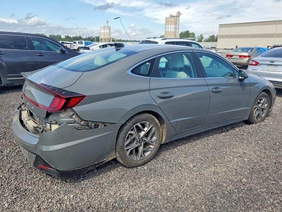 2023 HYUNDAI SONATA SEL 3
