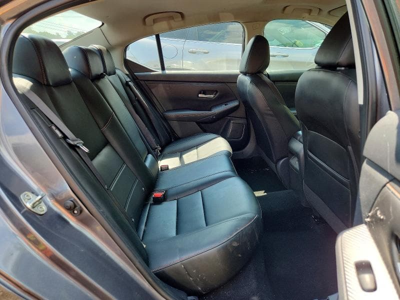 2021 NISSAN SENTRA SR 10