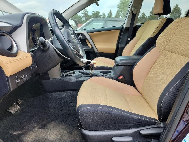 2017 TOYOTA RAV4 XLE 7