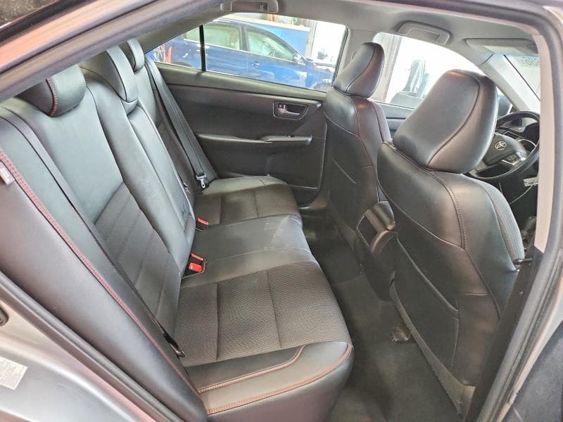 2017 TOYOTA CAMRY SE 10