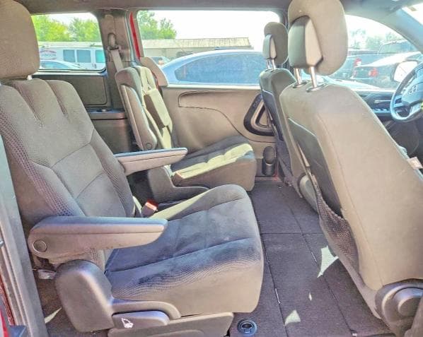 2017 DODGE GRAND CARAVAN SE 11