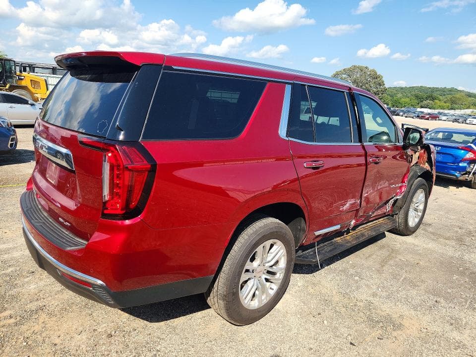 2022 GMC YUKON SLT 3