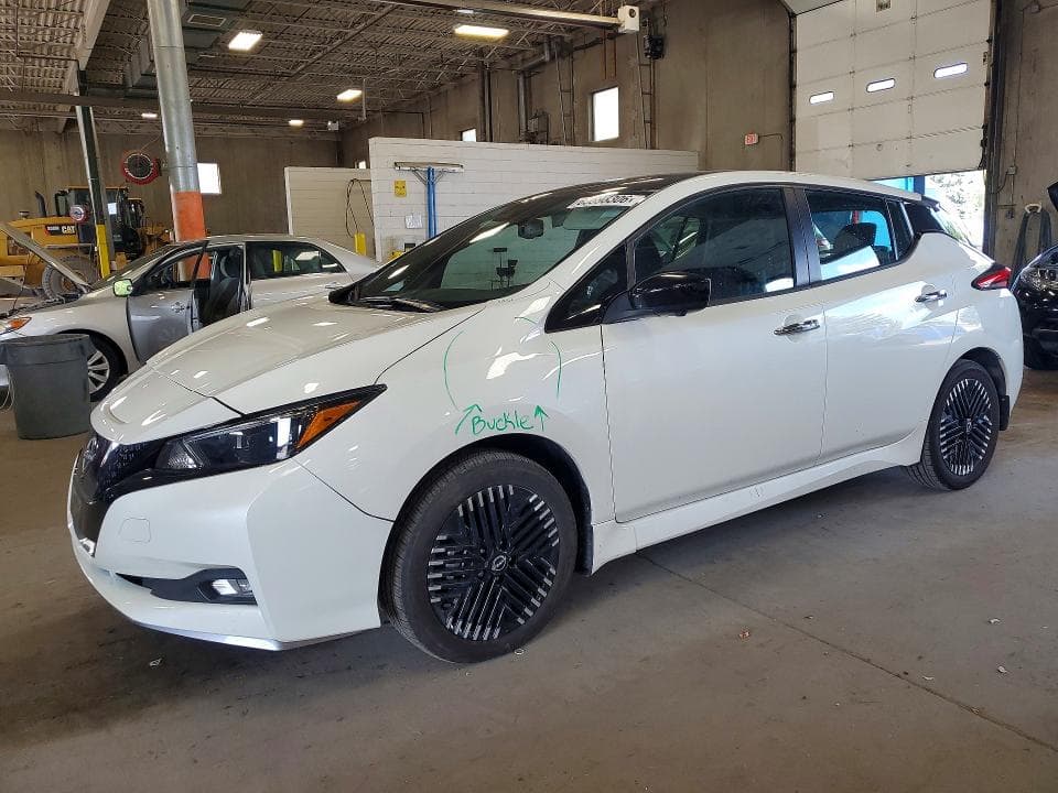 2024 NISSAN LEAF SV PLUS