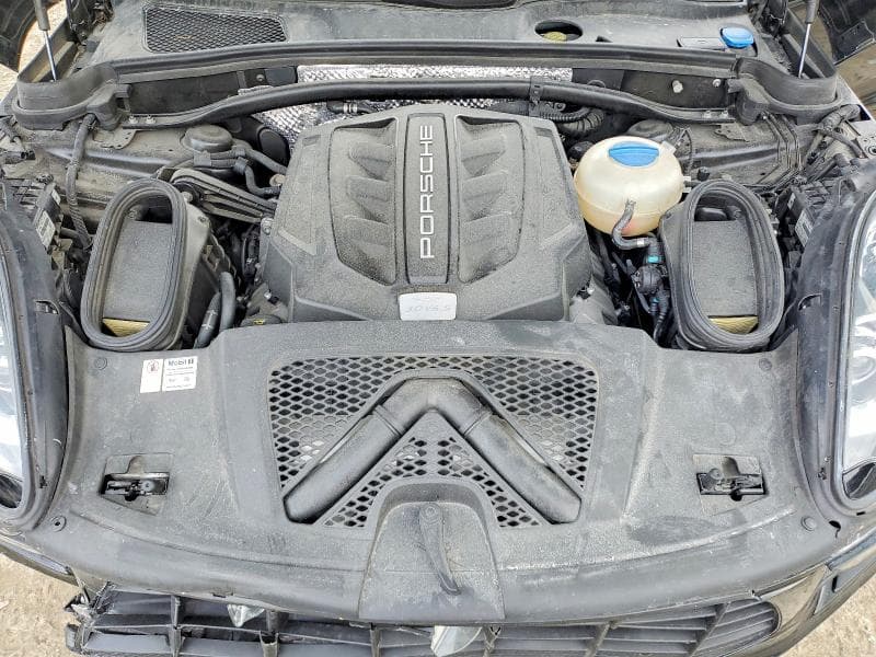 2018 PORSCHE MACAN S 12