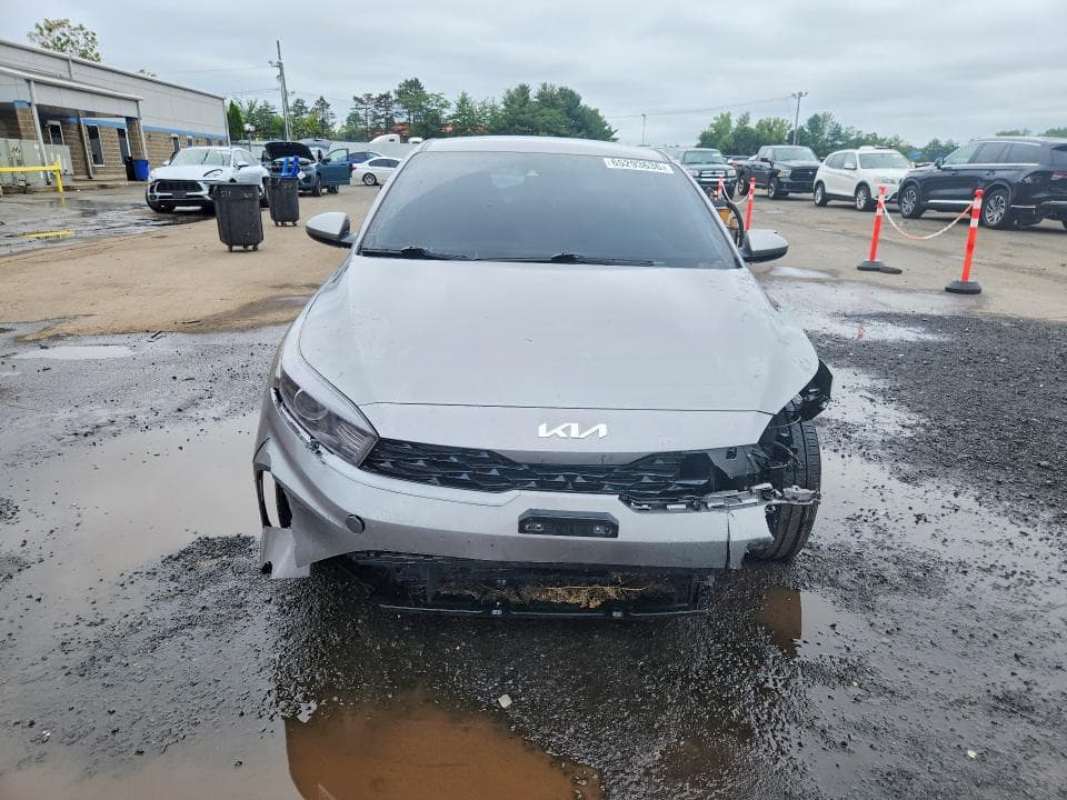 2023 KIA FORTE LXS 5
