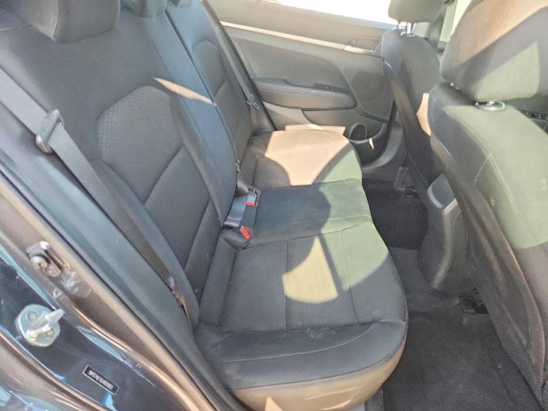 2020 HYUNDAI ELANTRA SE 10