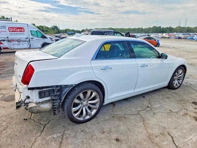 2019 CHRYSLER 300 LIMITED 3