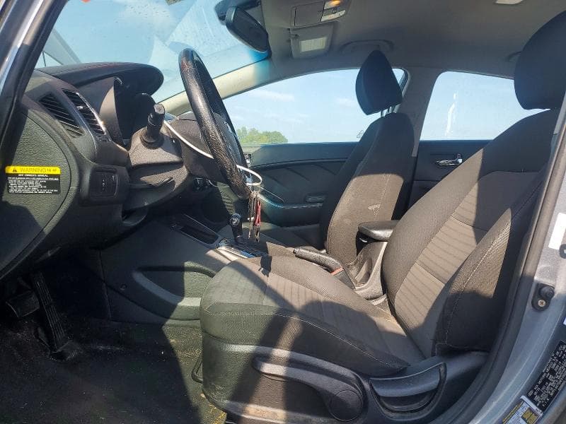 2017 KIA FORTE S 7