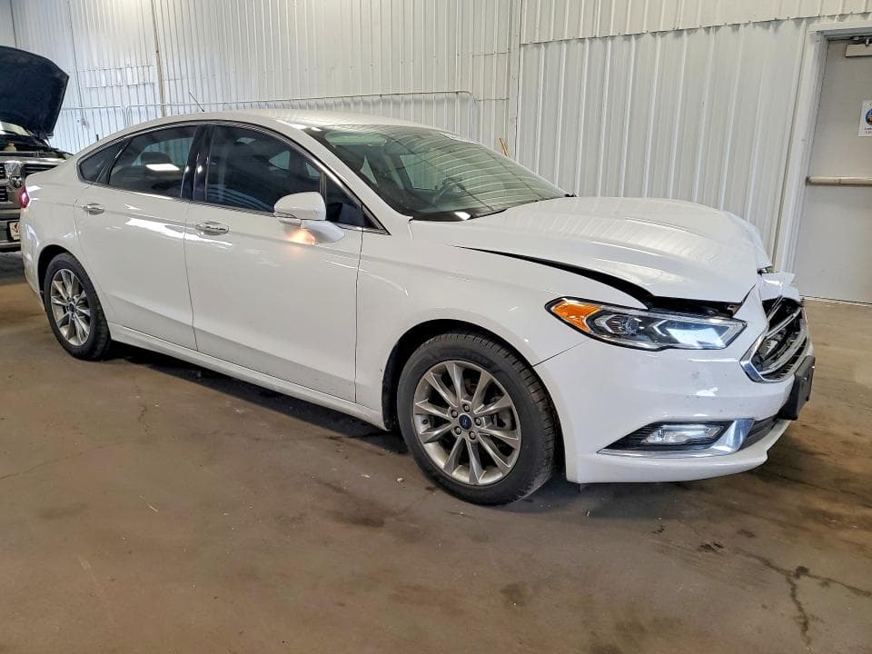 2017 FORD FUSION SE 4
