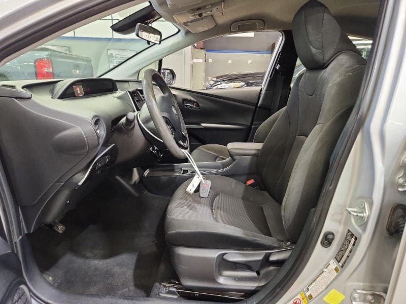 2020 TOYOTA PRIUS L ECO 7
