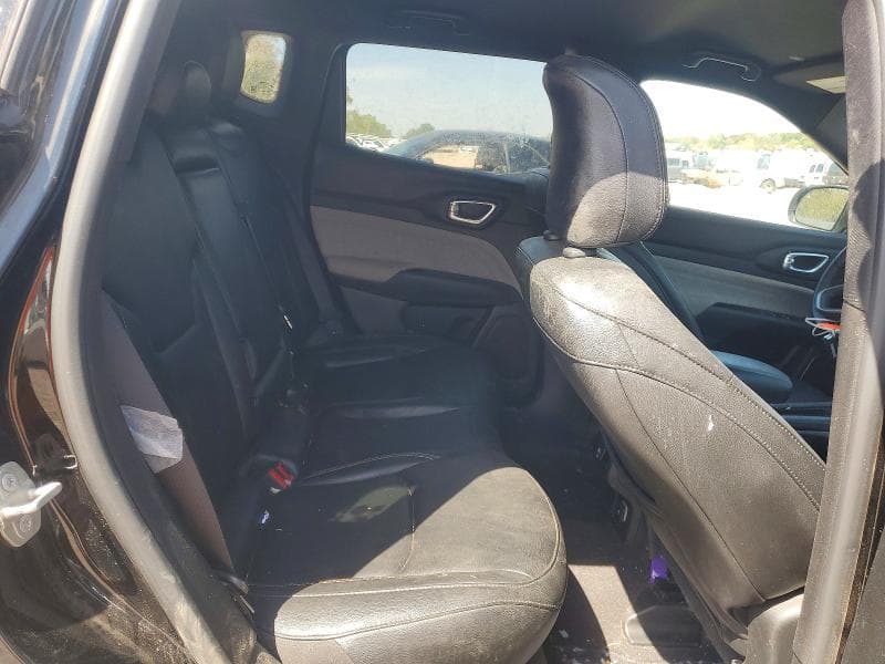 2024 JEEP COMPASS LATITUDE LUX 11