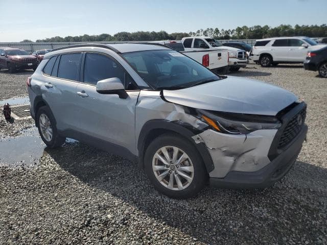 2024 TOYOTA COROLLA CROSS LE 4