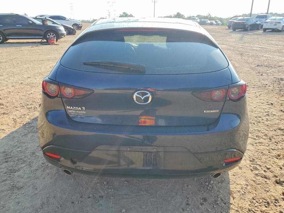 2019 MAZDA 3 6