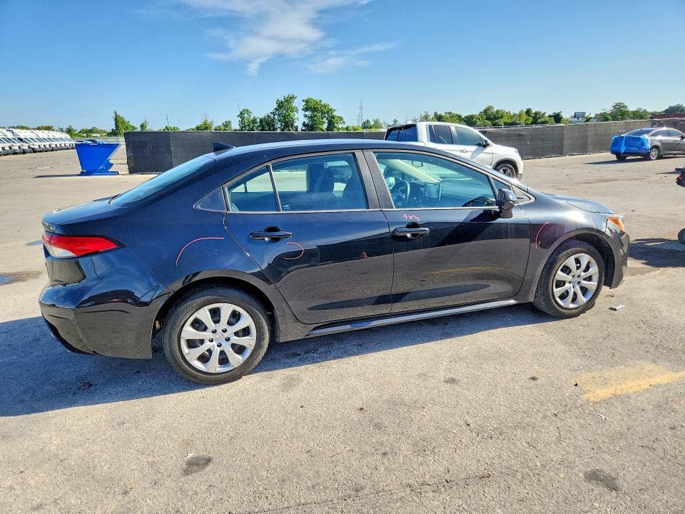 2020 TOYOTA COROLLA LE 3