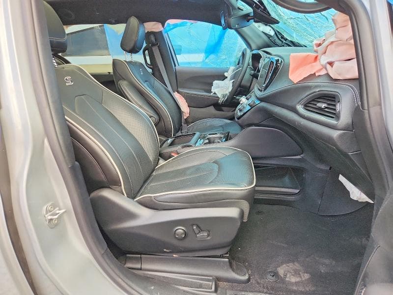 2026 CHRYSLER PACIFICA LIMITED 7