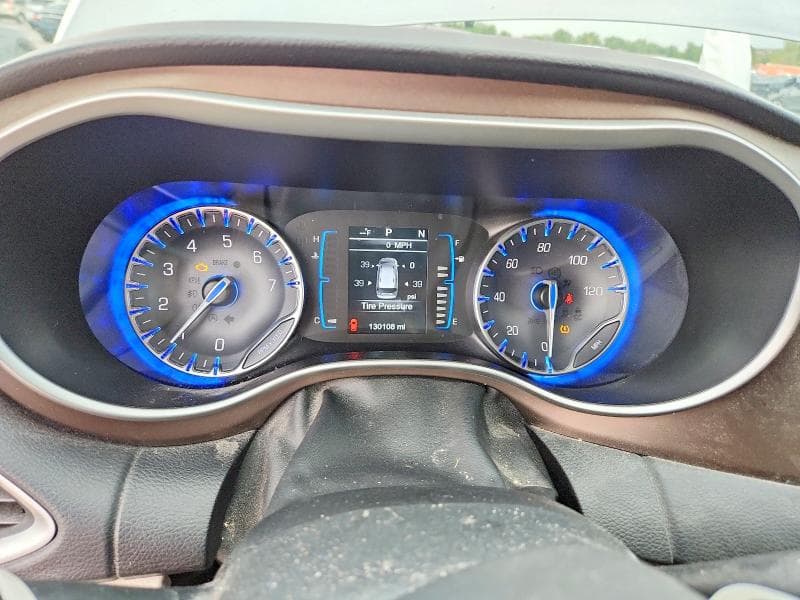2017 CHRYSLER PACIFICA TOURING 9