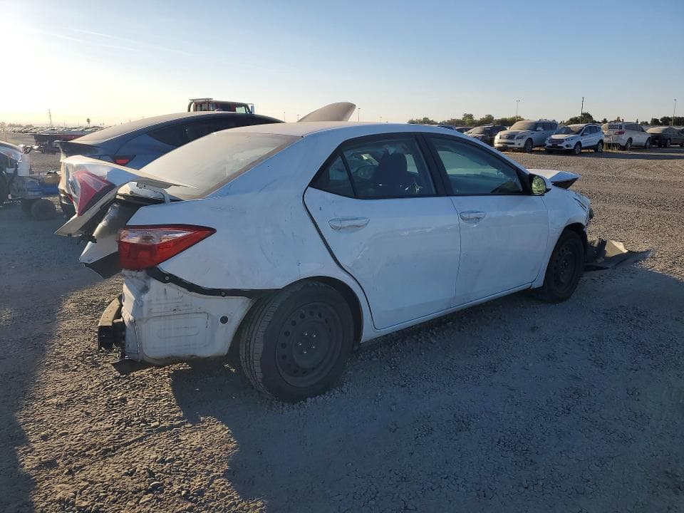 2018 TOYOTA COROLLA LE 3