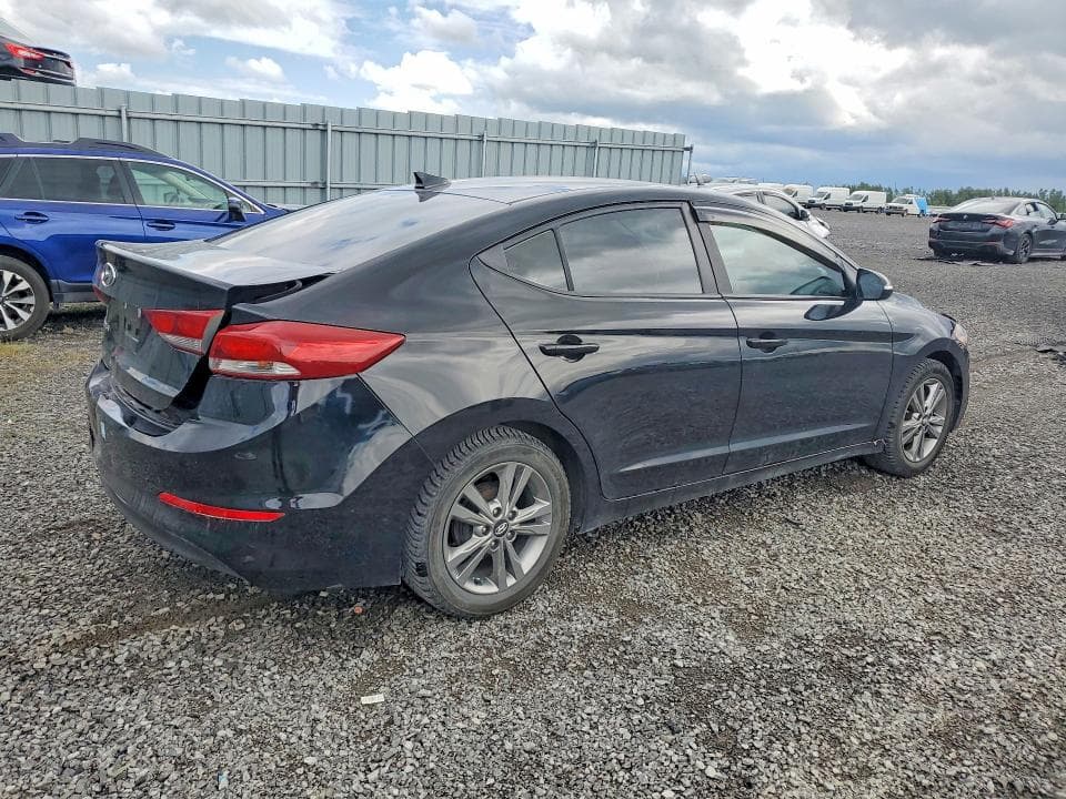 2017 HYUNDAI ELANTRA SE 3