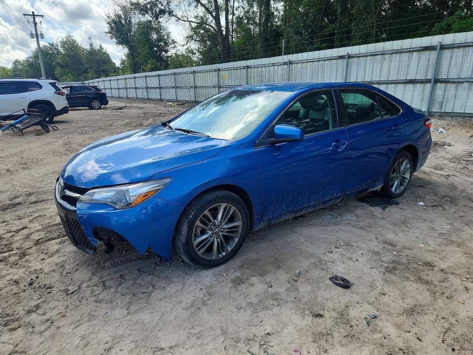 2017 TOYOTA CAMRY SE - 1
