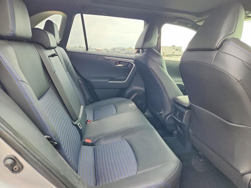 2025 TOYOTA RAV4 XSE 11