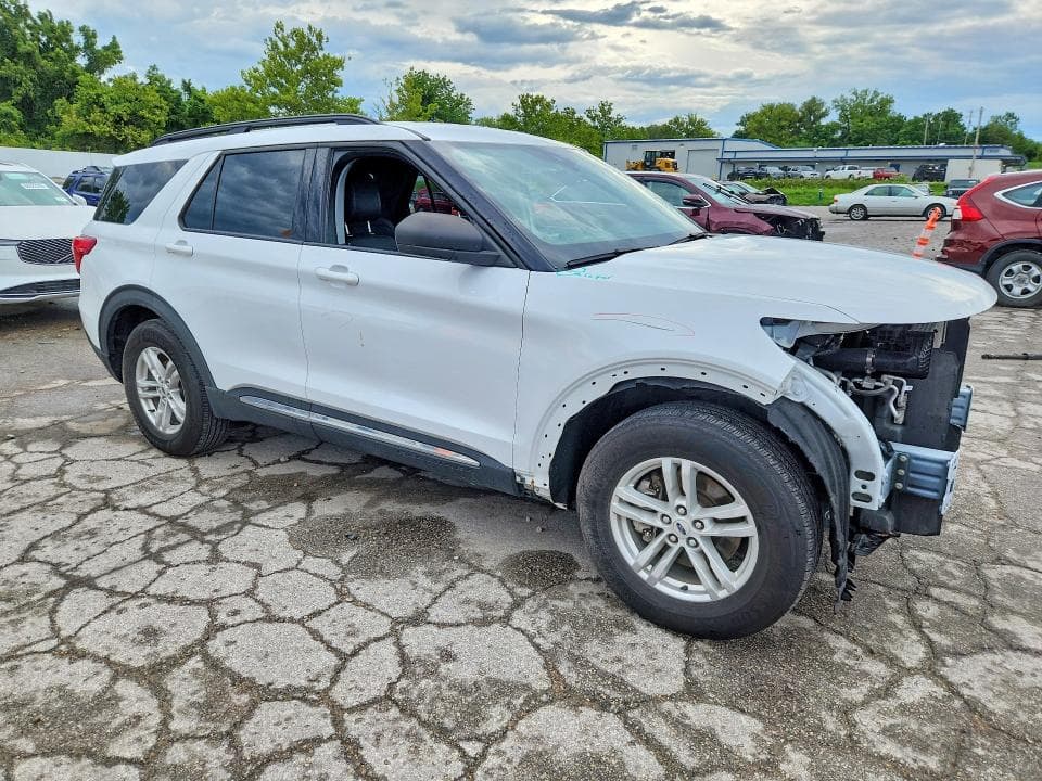 2021 FORD EXPLORER XLT 4