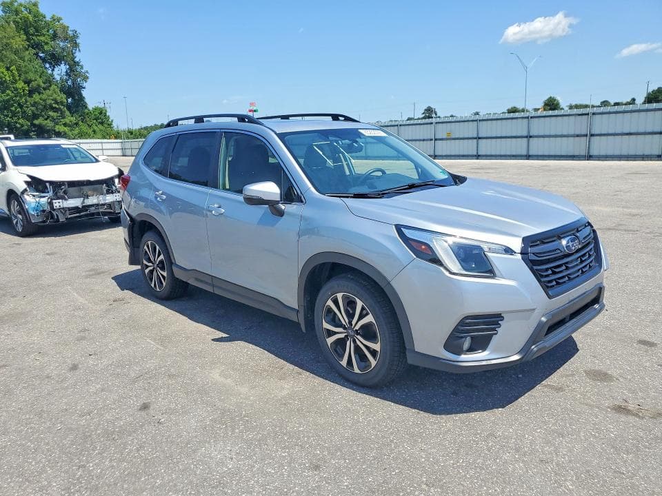 2023 SUBARU FORESTER LIMITED 4