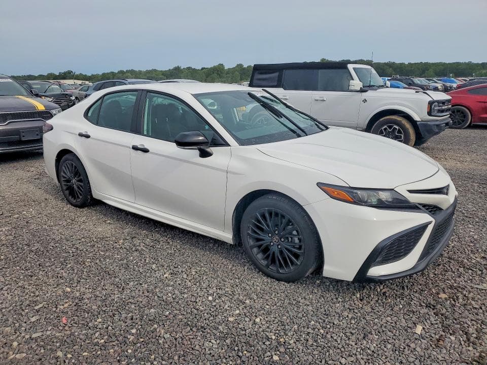 2021 TOYOTA CAMRY SE NIGHTSHADE 4