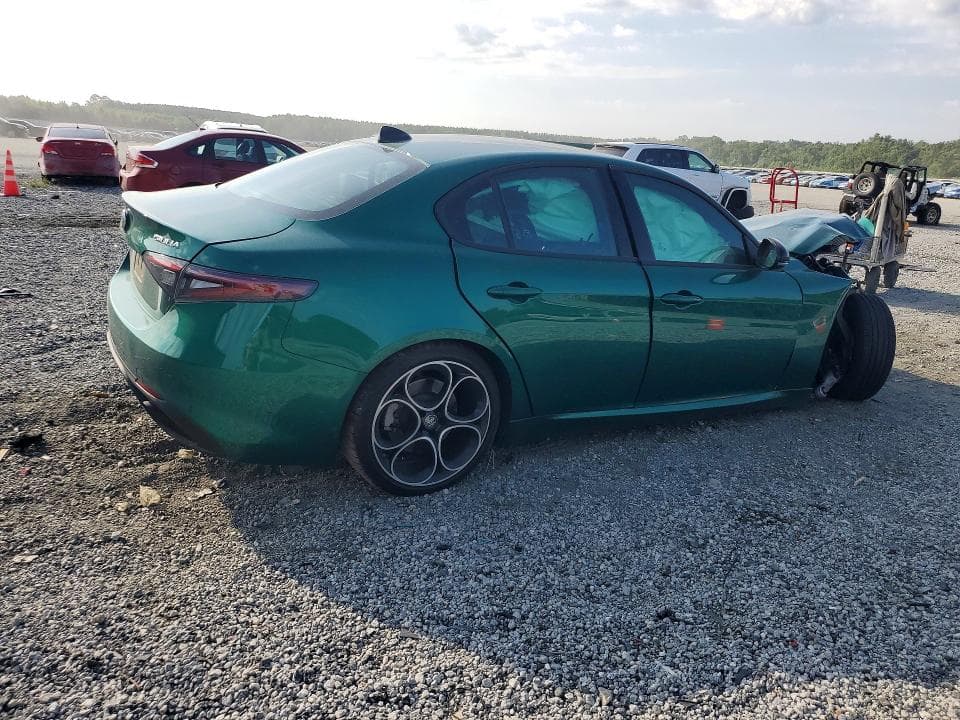 2025 ALFA ROMEO GIULIA BASE 3