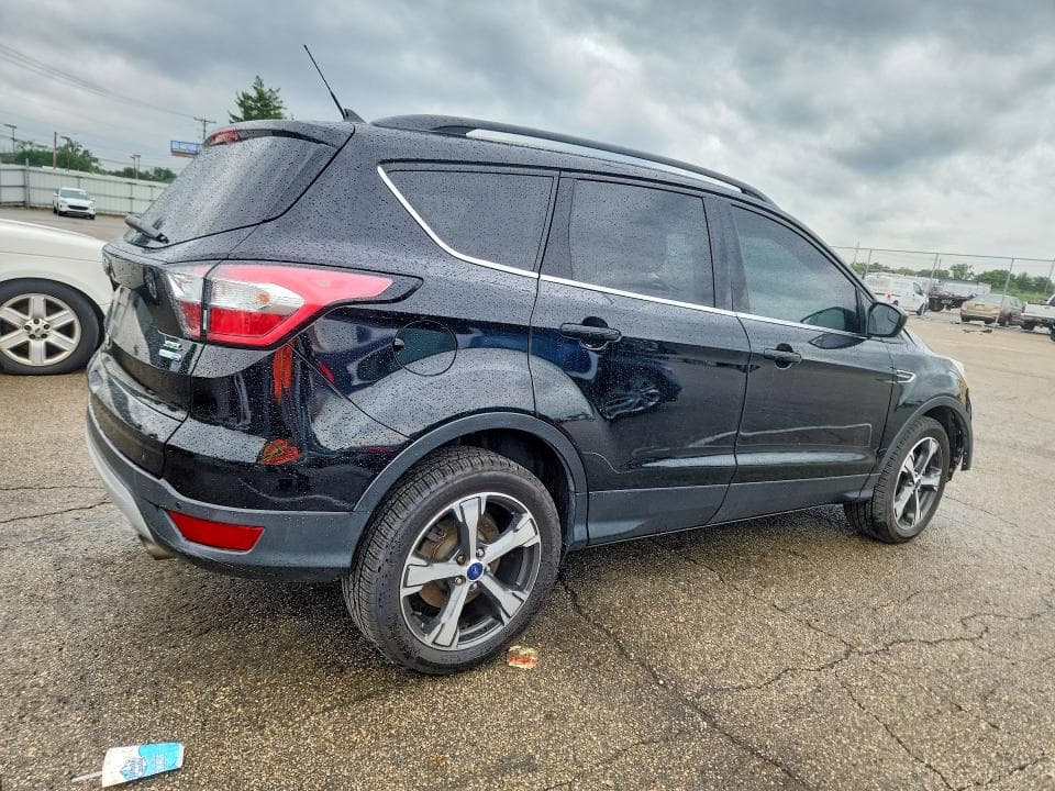 2018 FORD ESCAPE SEL 3