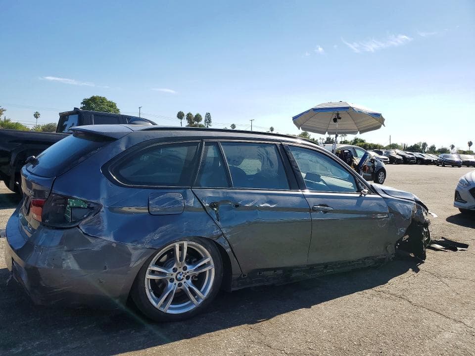 2018 BMW 330 XI 3