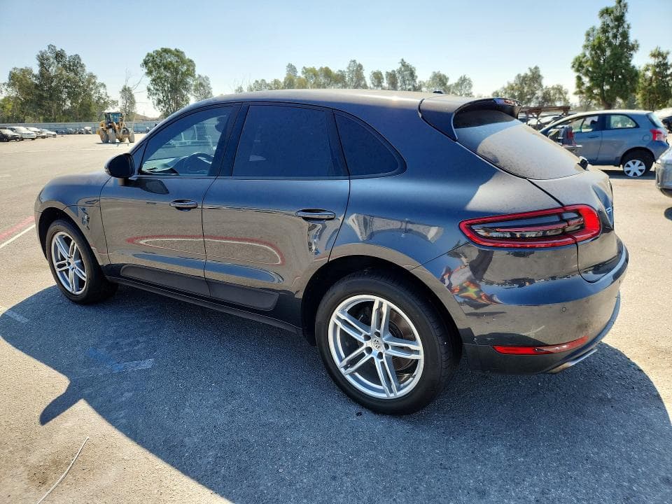 2017 PORSCHE MACAN 2